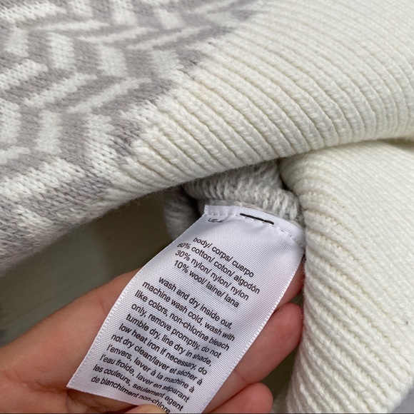 Tommy Hilfiger Chevron Sweater - Picture 5 of 6